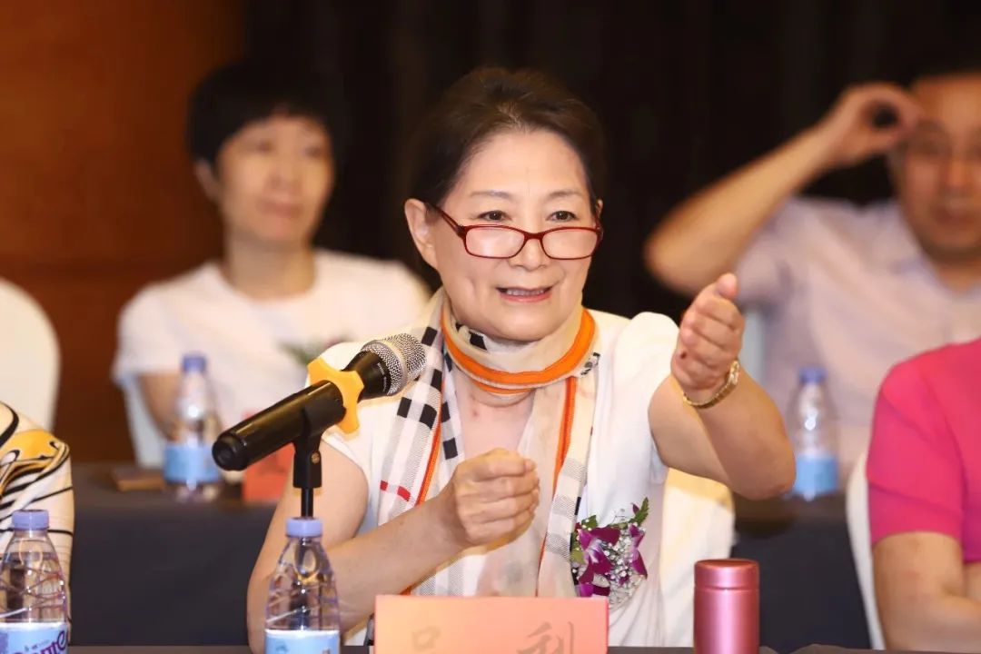 艾詩(shī)特蝦青素 艾詩(shī)特蝦青素